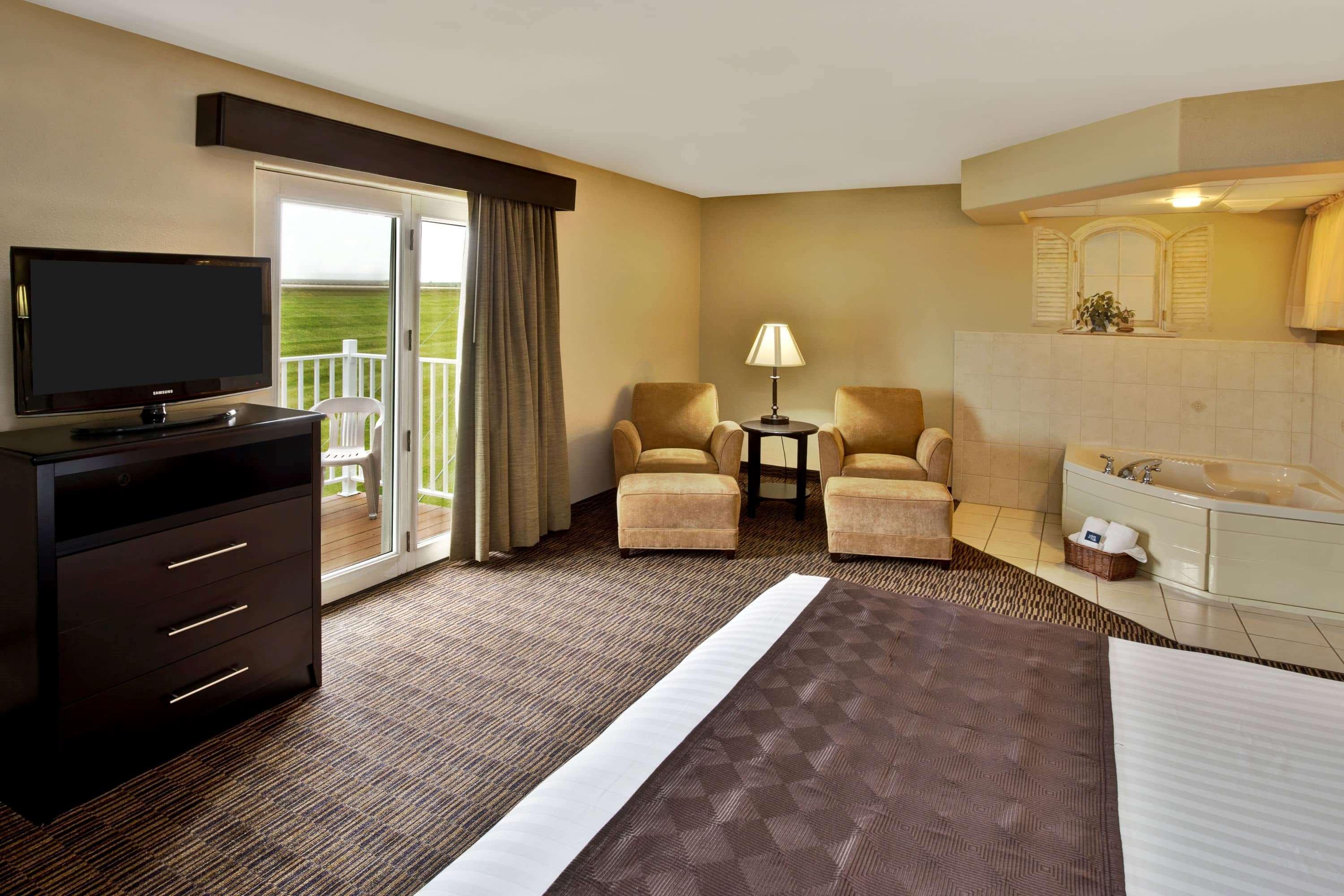 Americinn By Wyndham Beaver Dam Exterior foto
